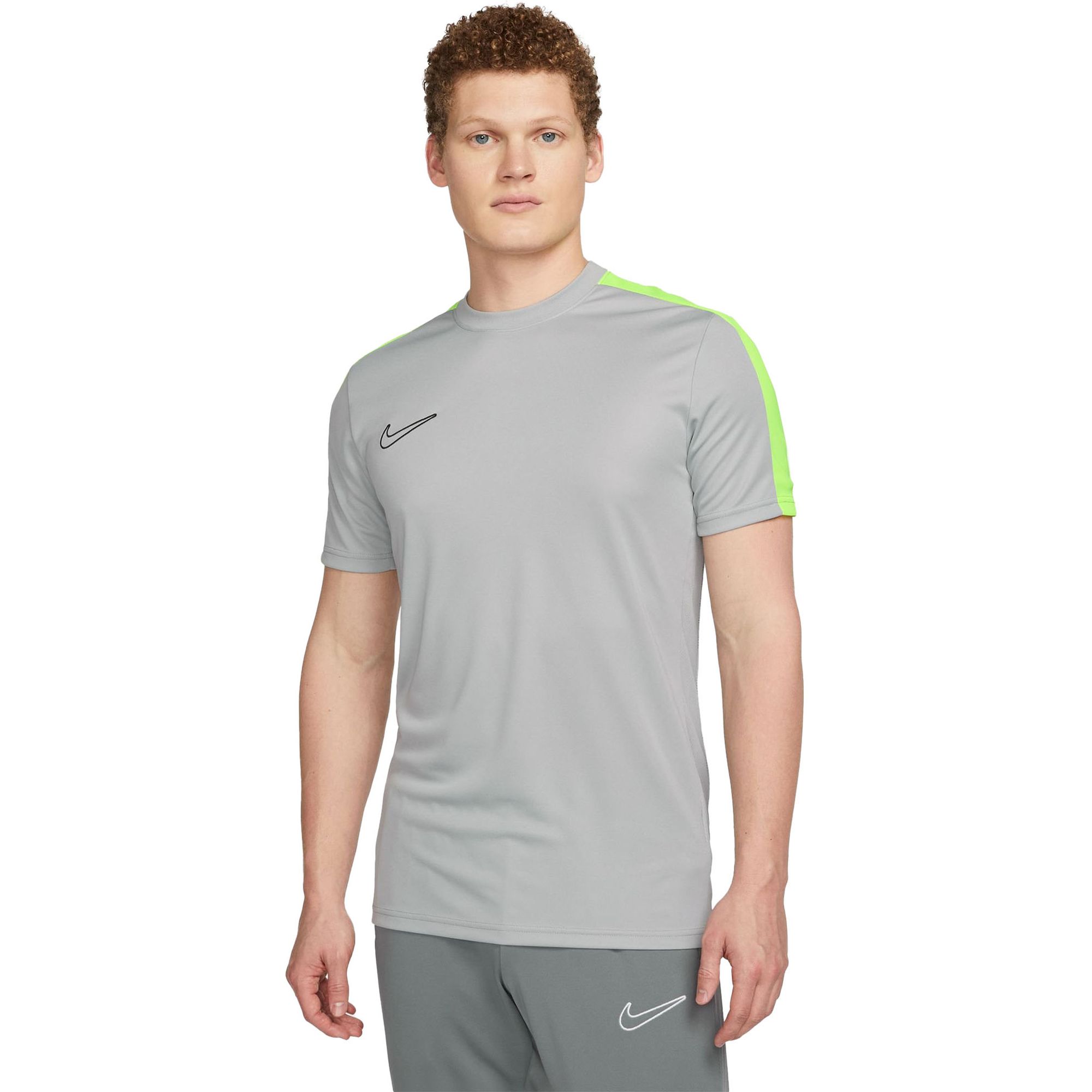 NIKE DRI-FIT ACADEMY MEN"S SHO